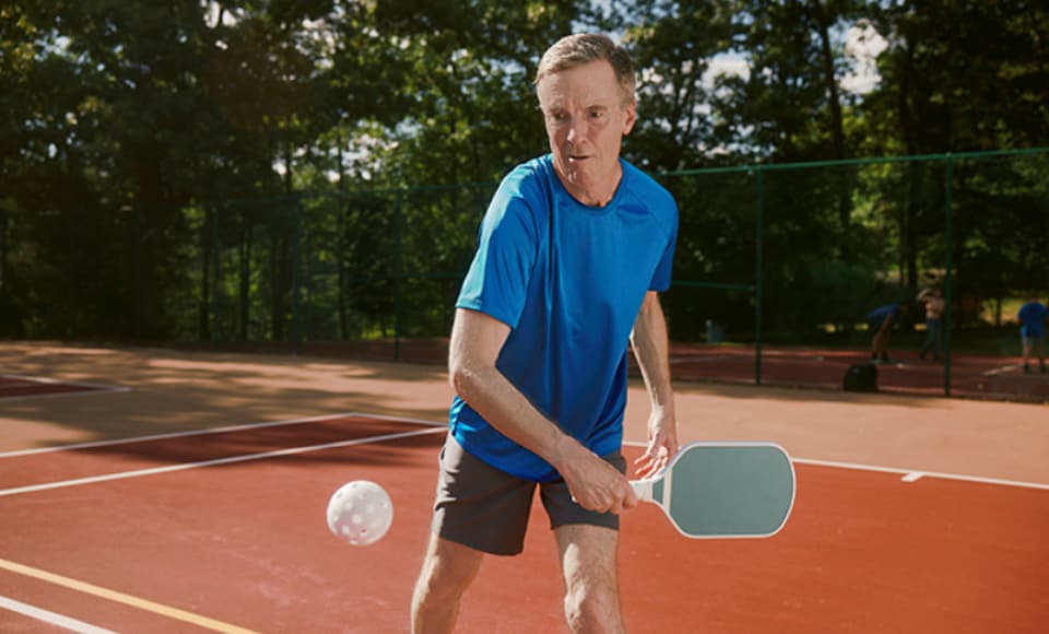 Photo of man playing sport