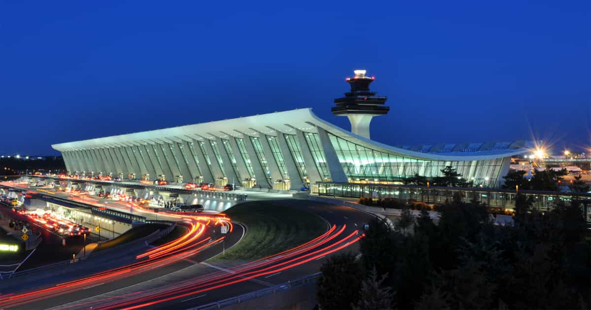 Dulles International Airport (IAD)